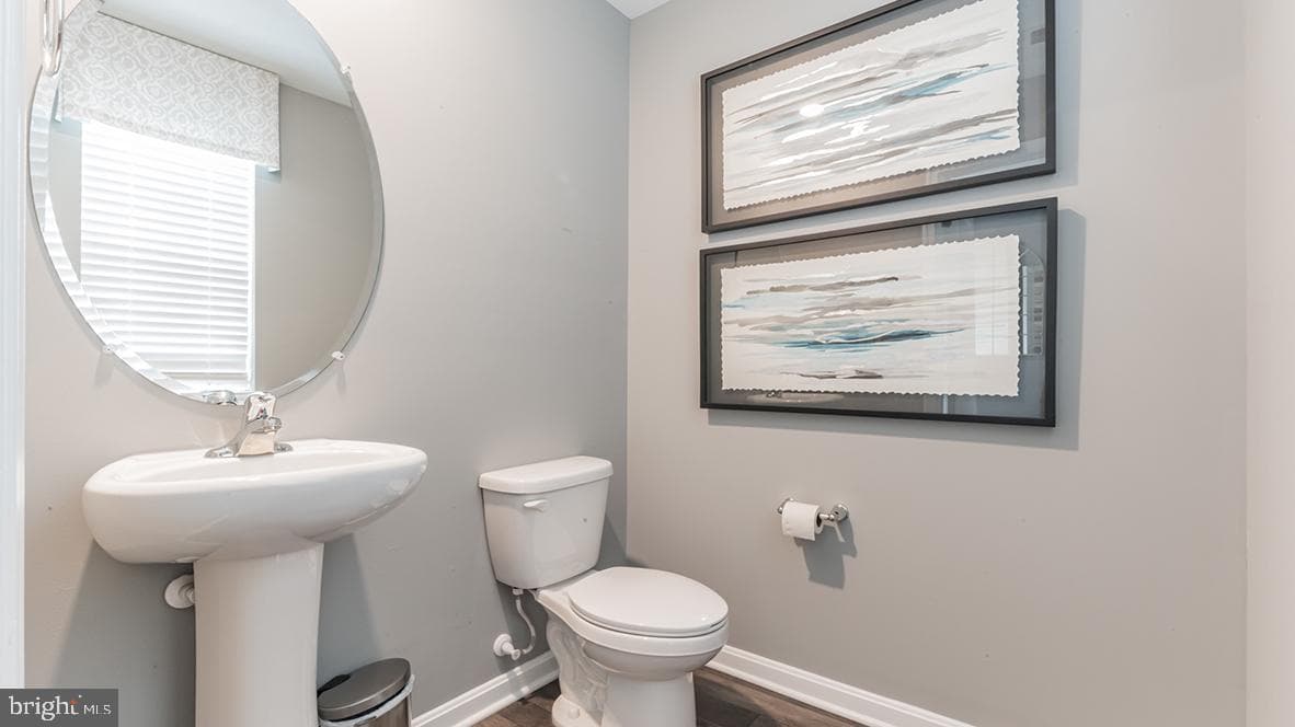 Home for sale at 105 Christina Drive, York, Pennsylvania 17404, photo 4 of 29