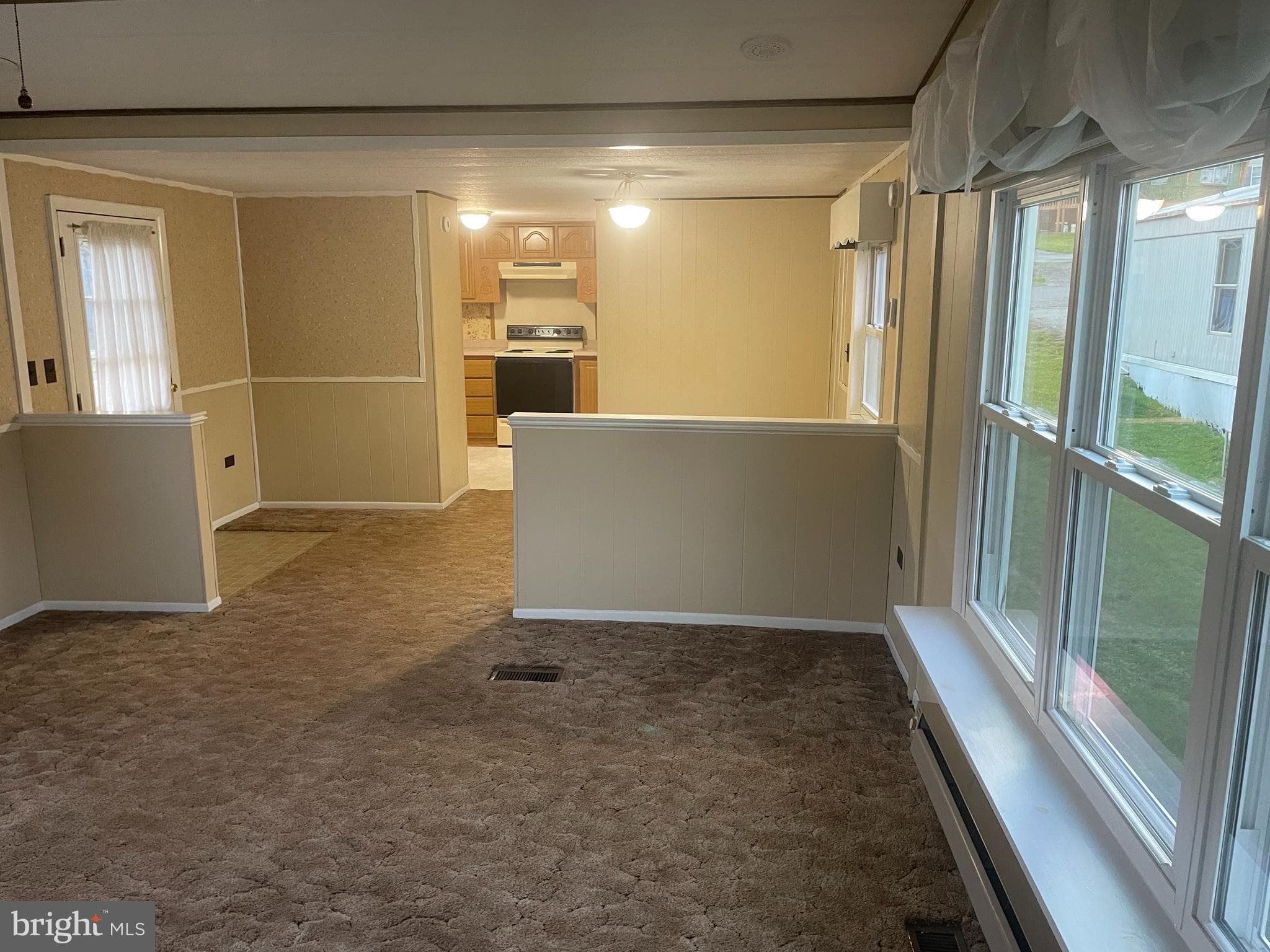Home for sale at 5145 N. Susquehanna Trl 84, York, Pennsylvania 17406, photo 10 of 23