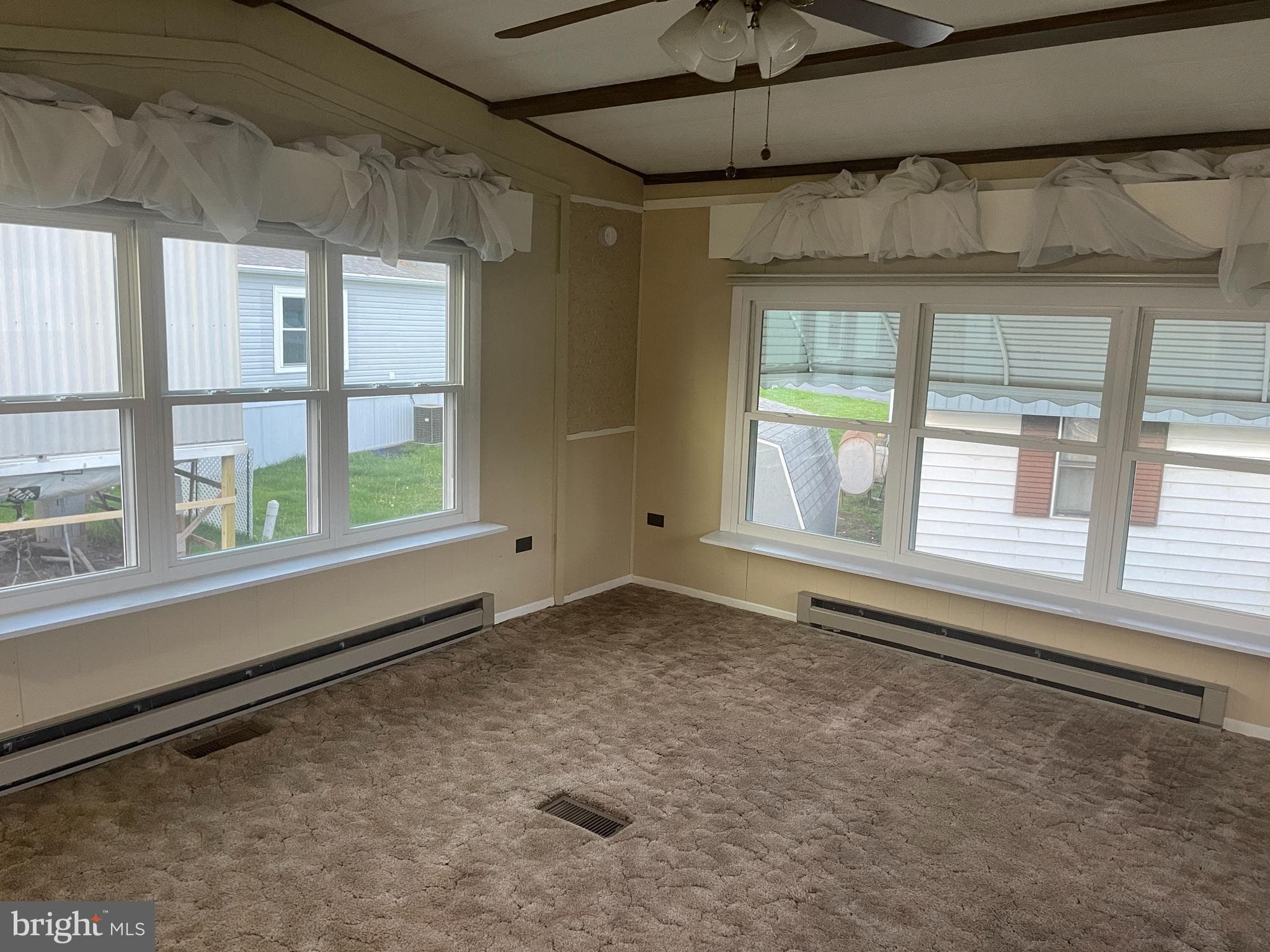Home for sale at 5145 N. Susquehanna Trl 84, York, Pennsylvania 17406, photo 6 of 23