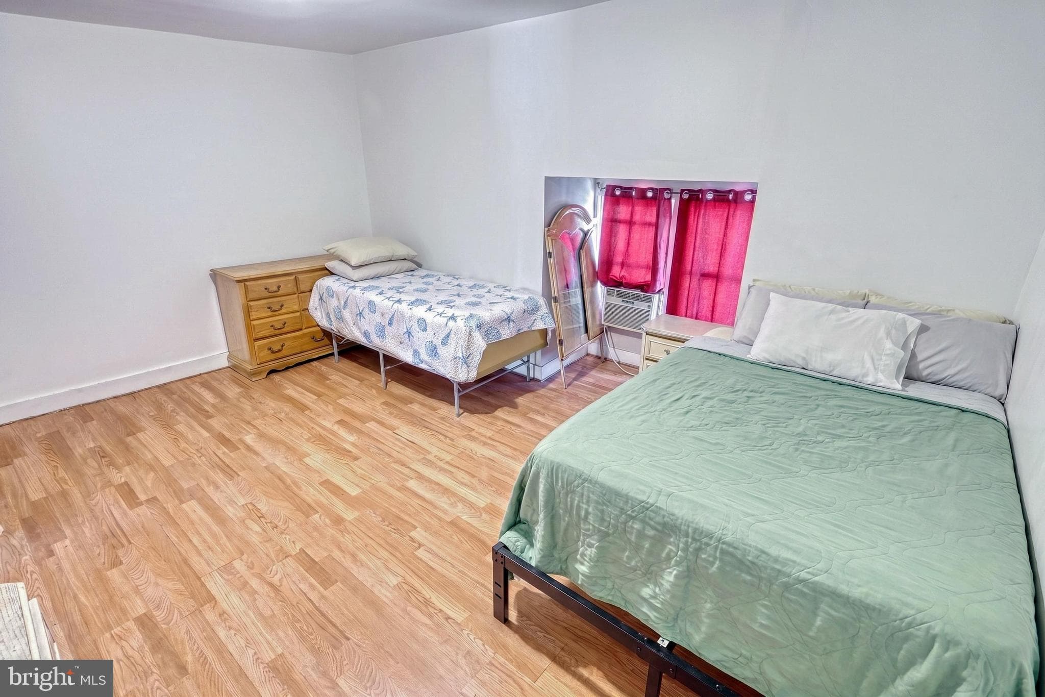 Home for sale at 446 E Prospect Street, York, Pennsylvania 17403, photo 25 of 29