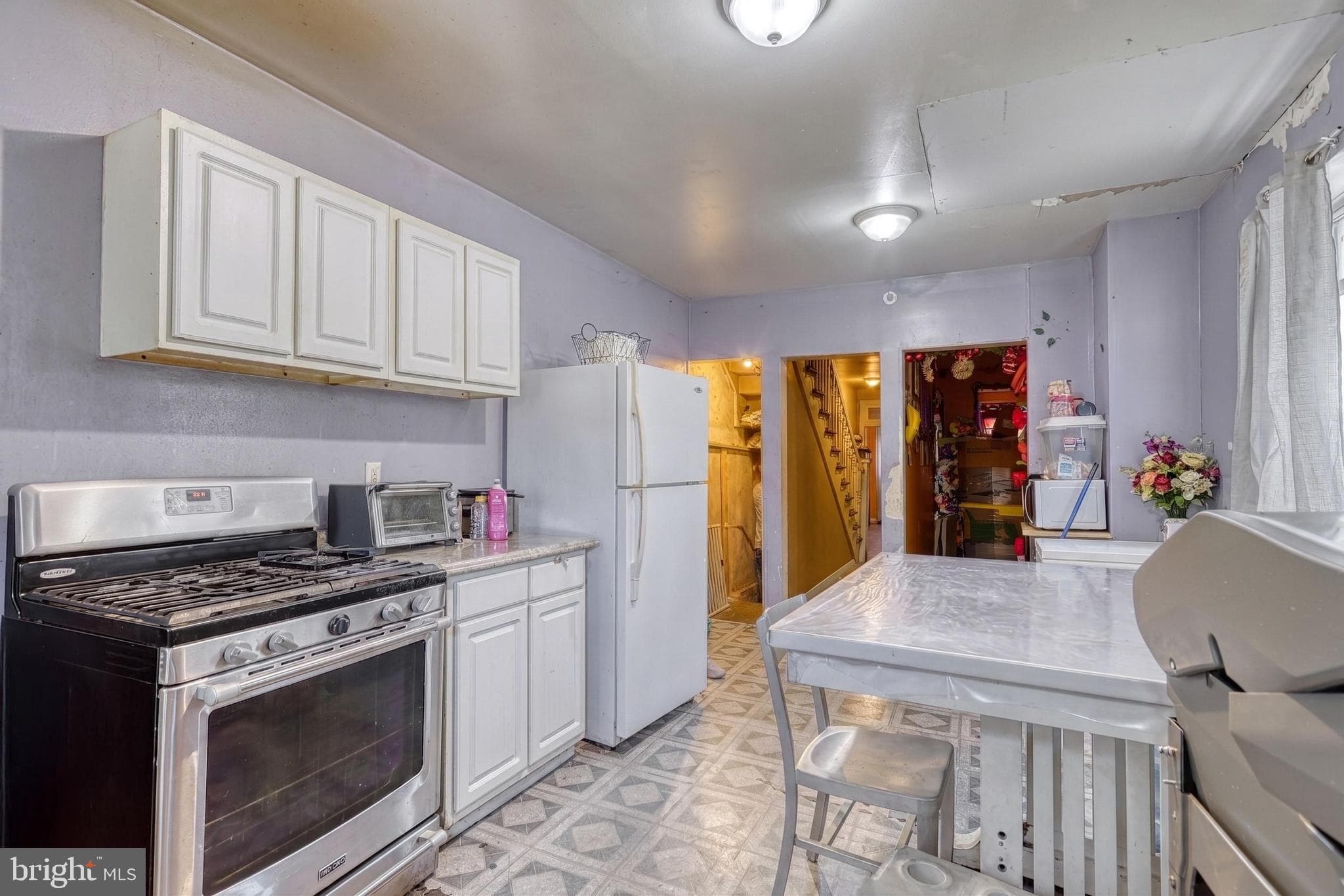 Home for sale at 446 E Prospect Street, York, Pennsylvania 17403, photo 13 of 29