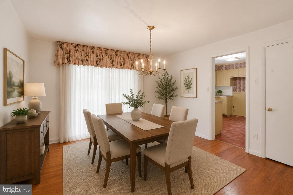 Home for sale at 2050 Herman Drive, York, Pennsylvania 17408, photo 9 of 34