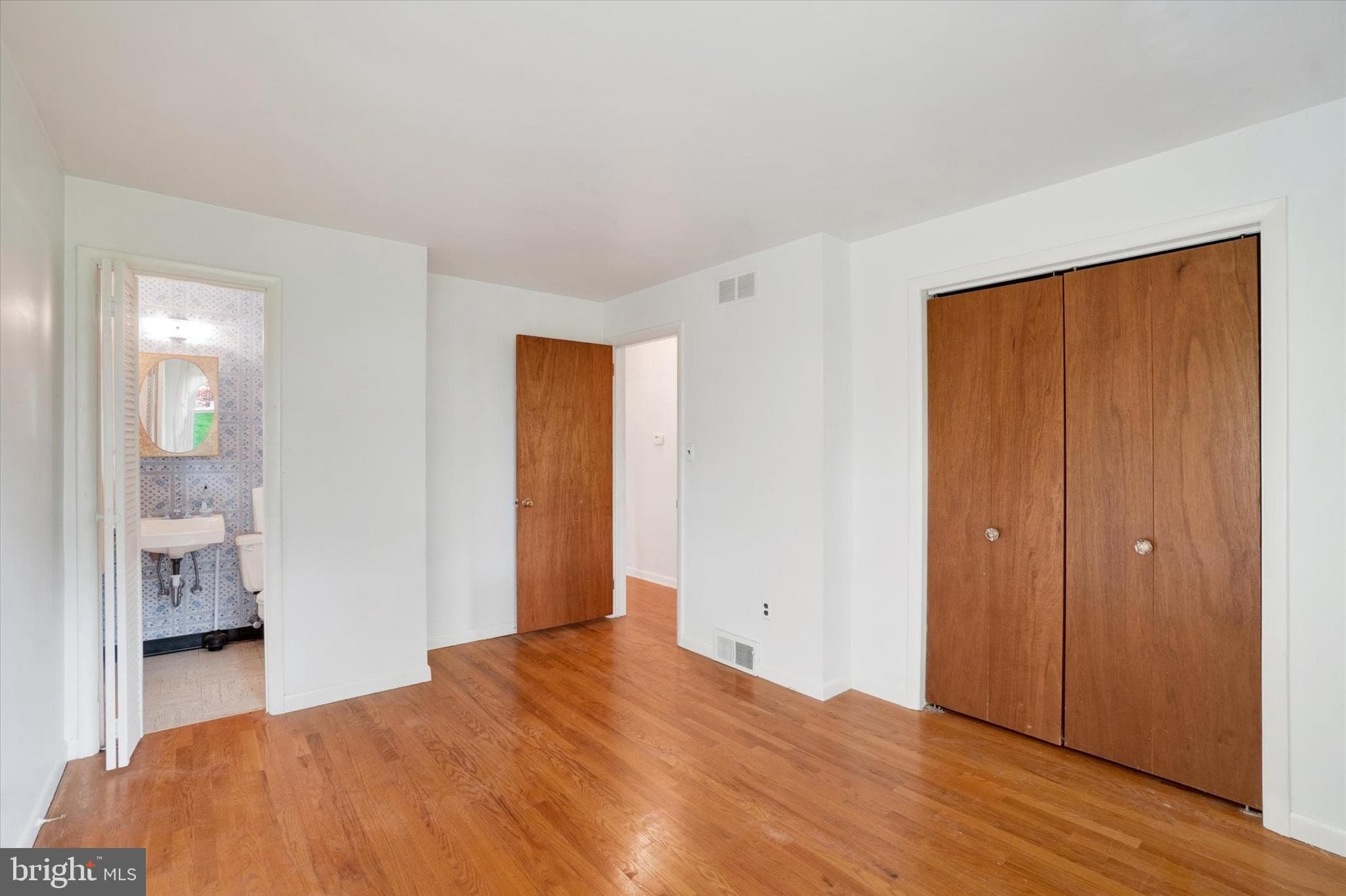Home for sale at 2050 Herman Drive, York, Pennsylvania 17408, photo 17 of 34