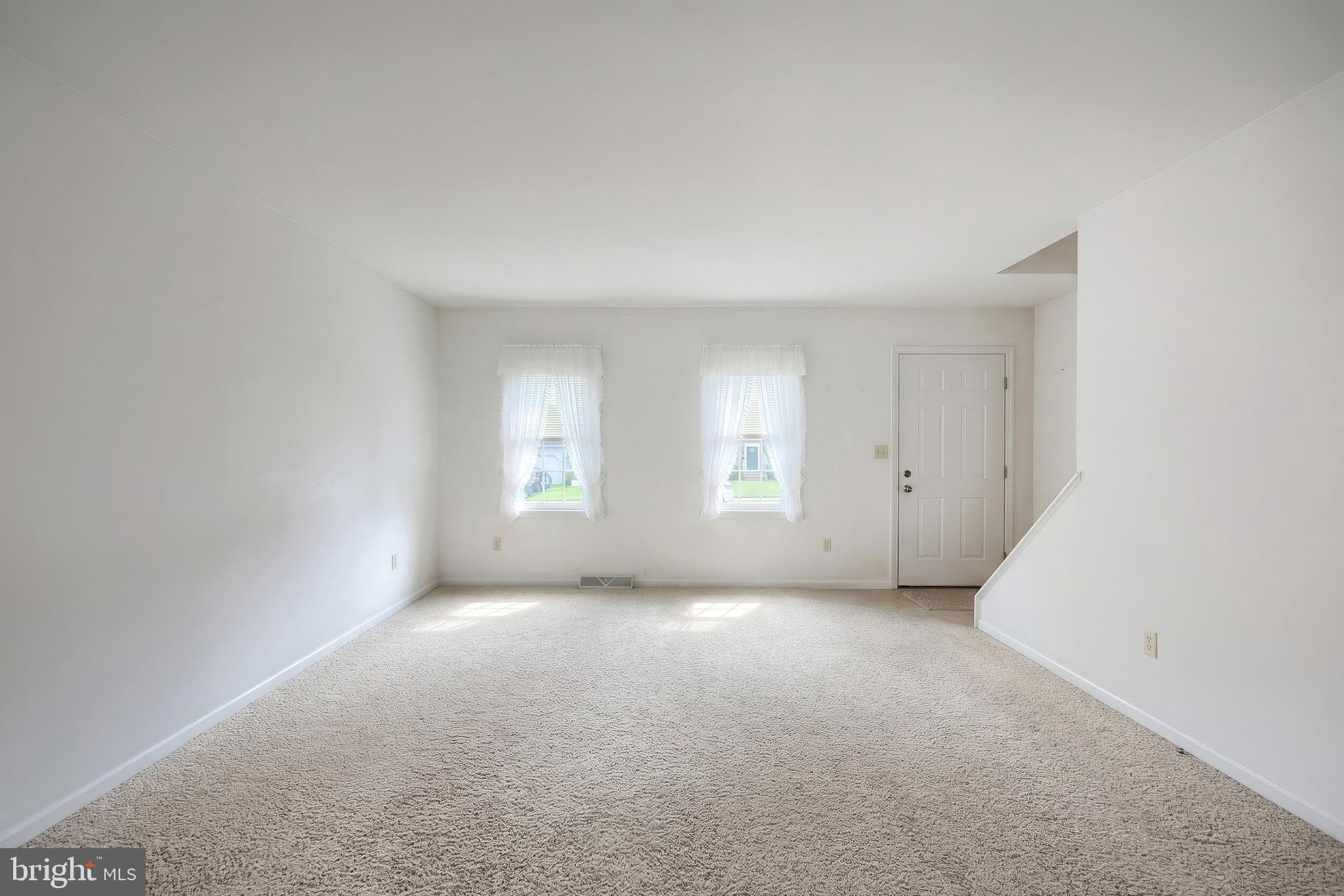 Home for sale at 3819 Kings Arms Lane, York, Pennsylvania 17402, photo 11 of 39