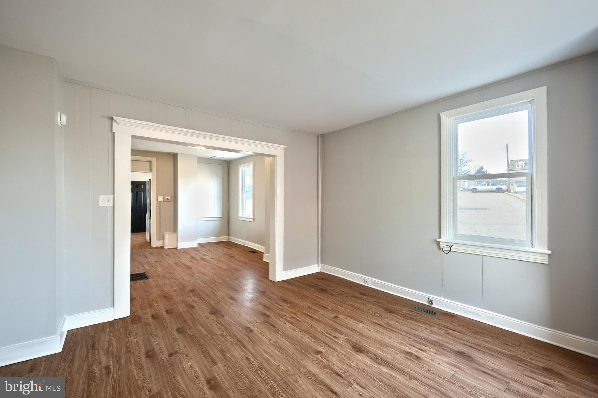 Home for sale at 220 Grantley Street, York, Pennsylvania 17401, photo 5 of 17