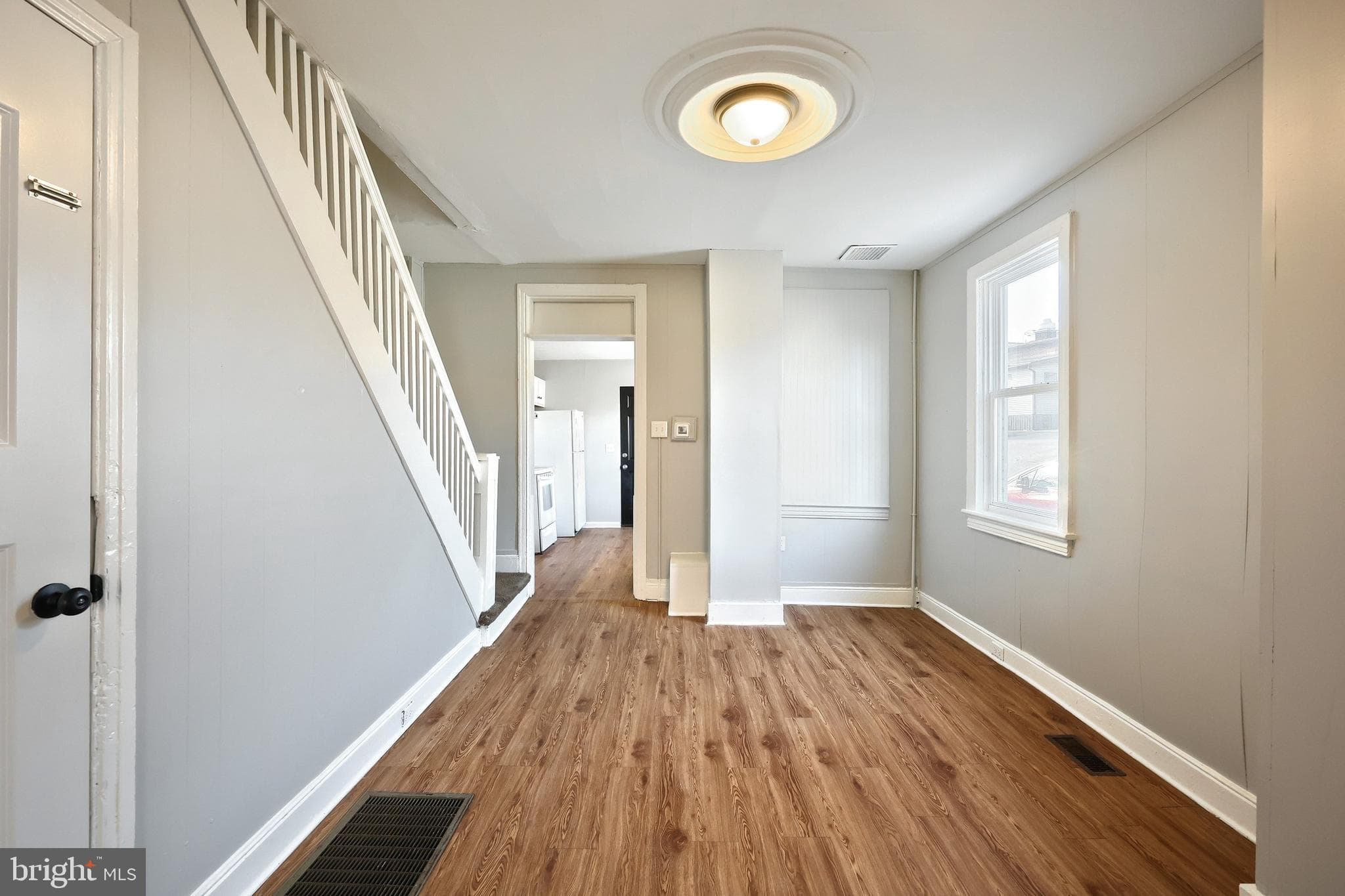 Home for sale at 220 Grantley Street, York, Pennsylvania 17401, photo 13 of 17