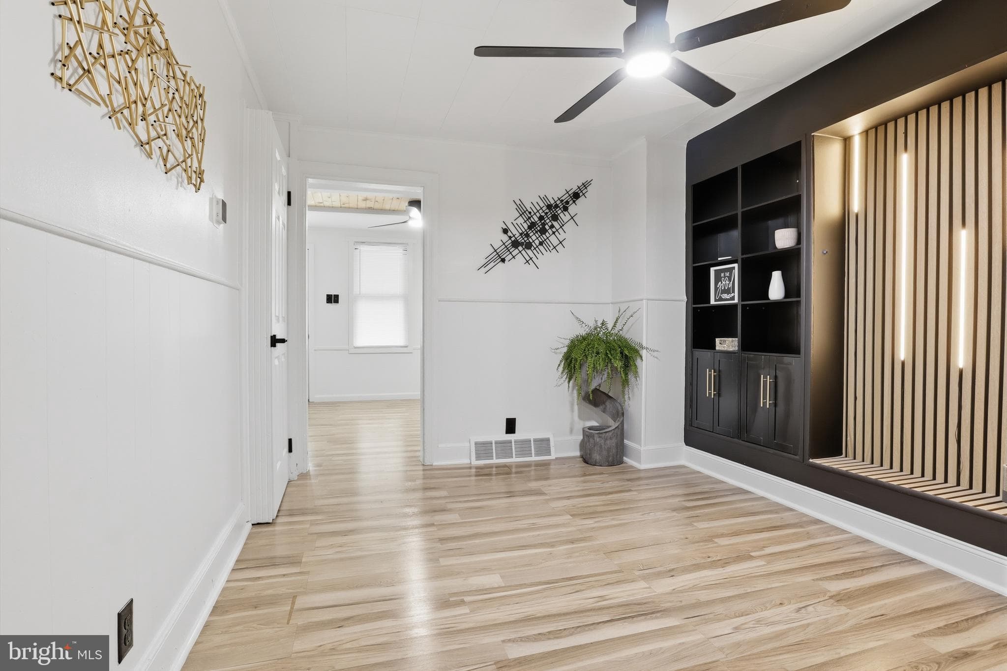 Home for sale at 38 W 8Th Avenue, York, Pennsylvania 17404, photo 10 of 34