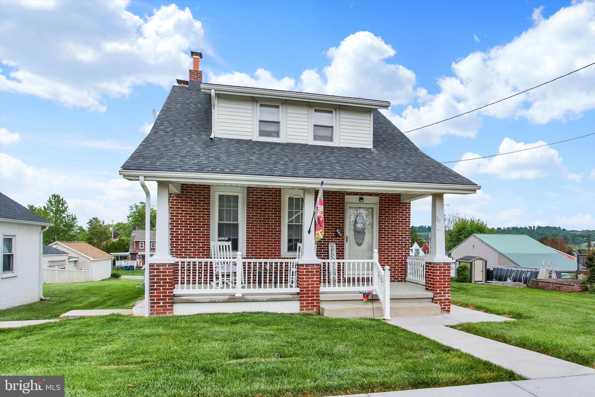 Listing photo of 2-bedroom home at 125 N High Street, Spring Grove, Pennsylvania 17362, photo 1 of 3