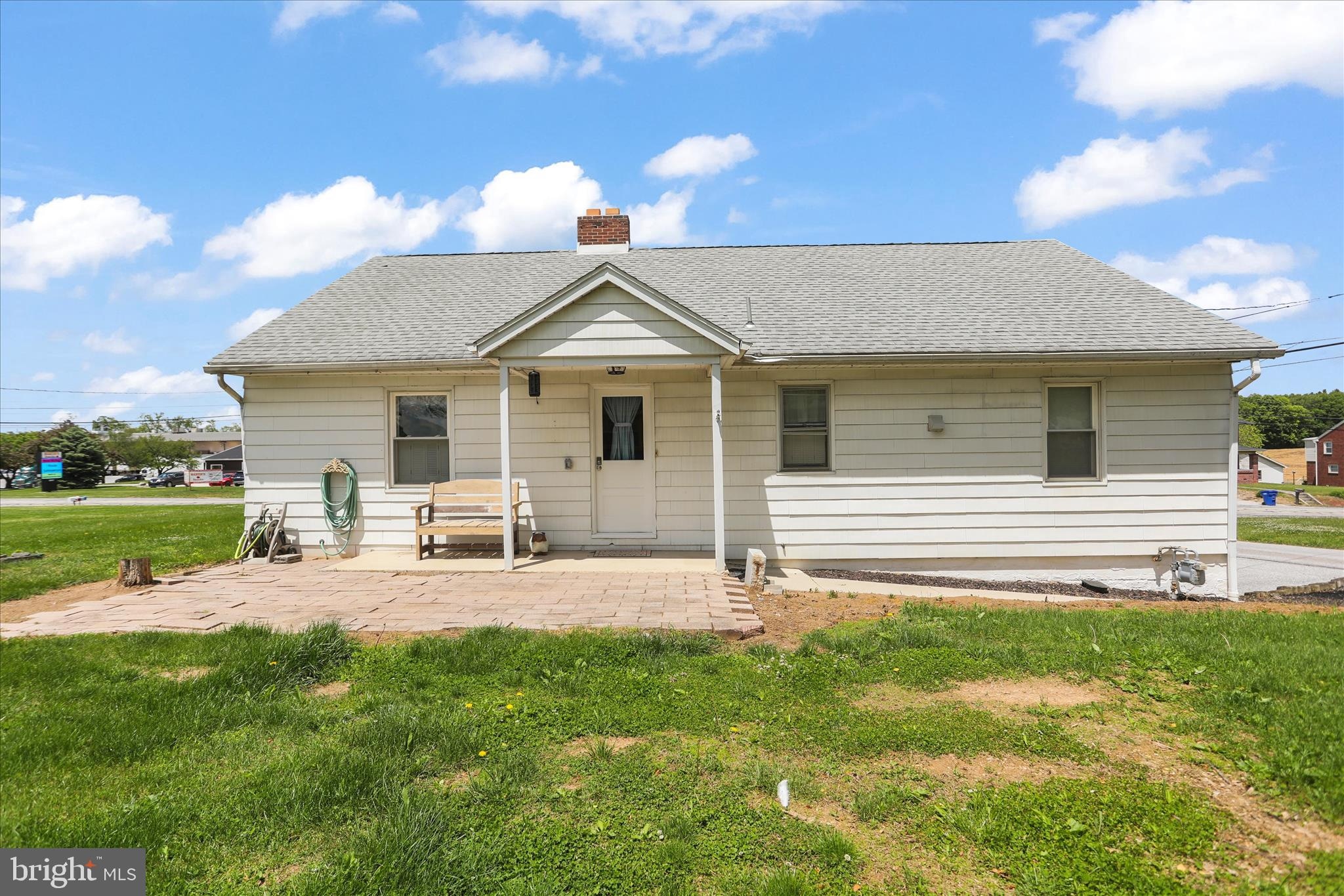 Listing photo of 4-bedroom home at 6 S Grant Road, Thomasville, Pennsylvania 17364, photo 1 of 50