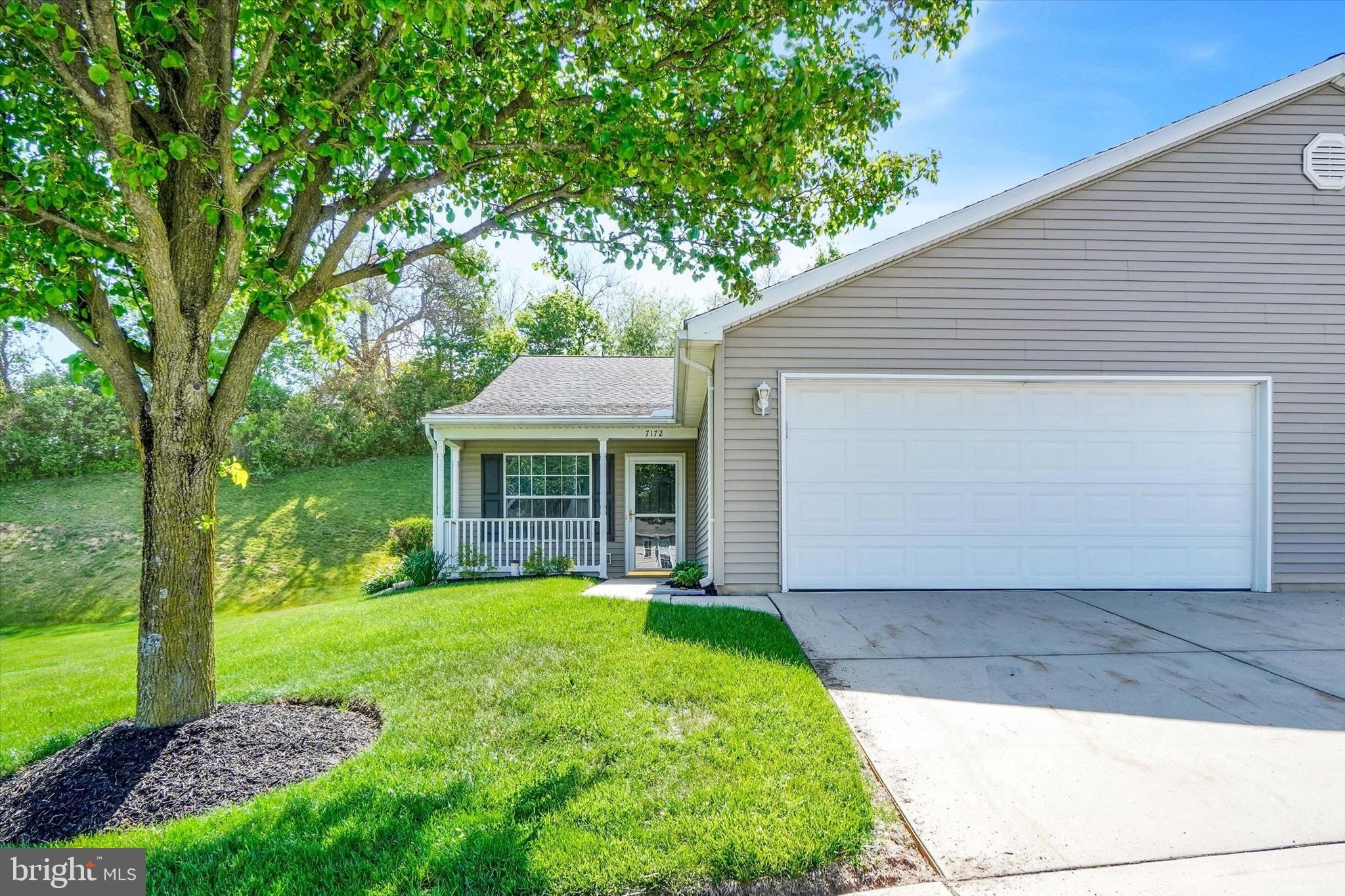 Listing photo of 2-bedroom home at 7172 Seneca Ridge Drive, York, Pennsylvania 17403, photo 1 of 18