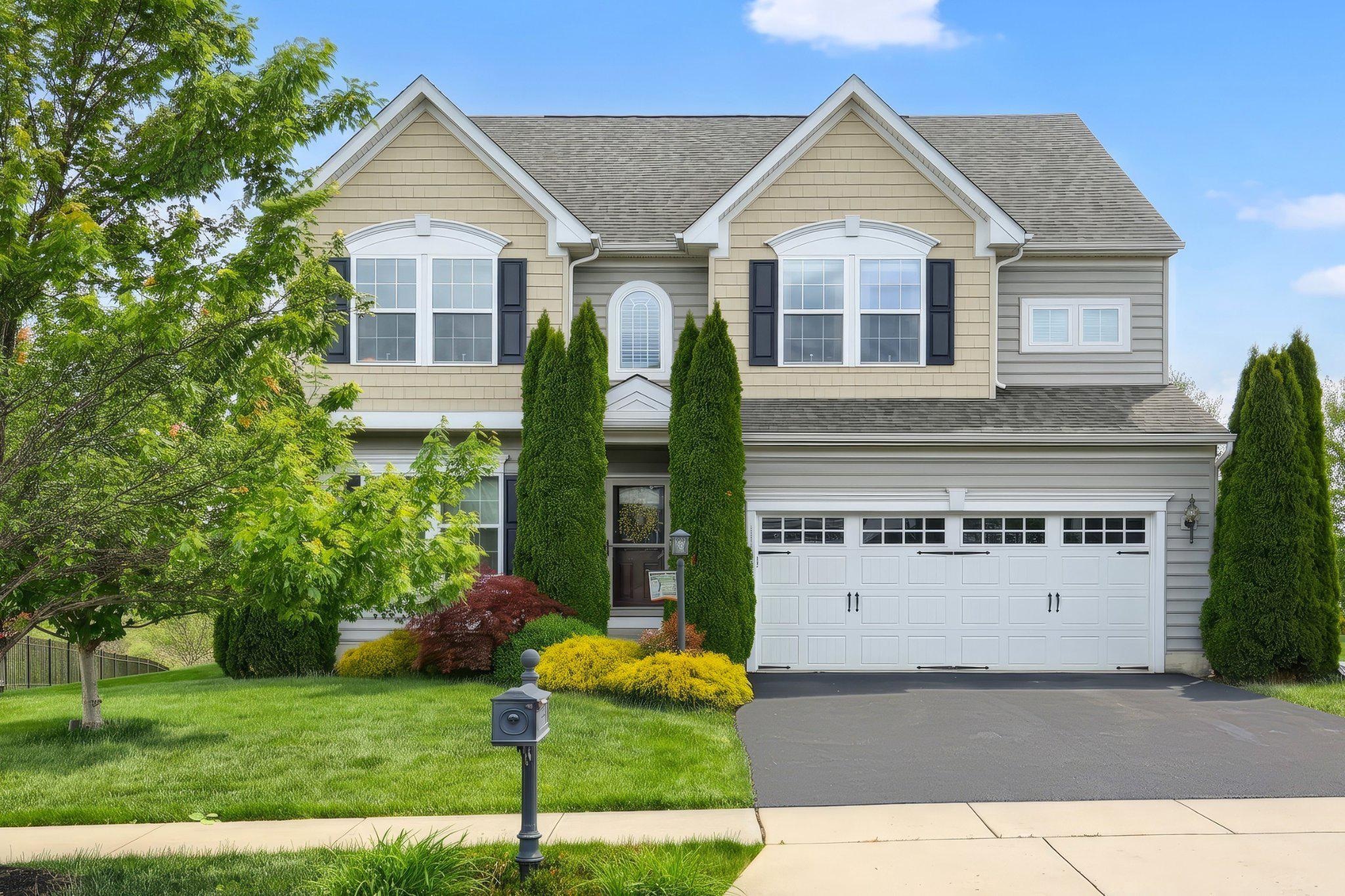 Listing photo of 4-bedroom home at 1134 Alta Vista Way, Seven Valleys, Pennsylvania 17360, photo 1 of 66