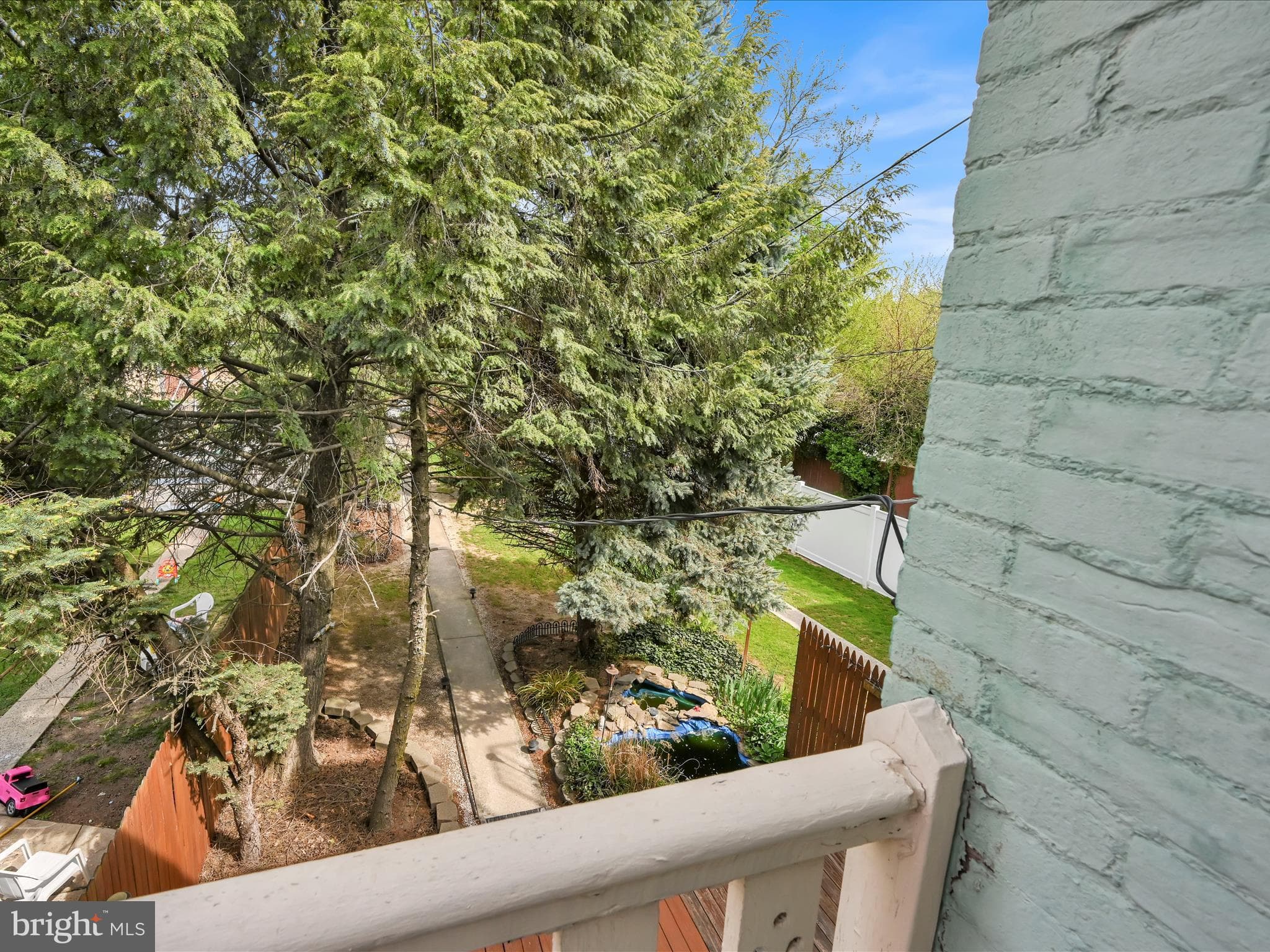 Home for sale at 431 W King Street, York, Pennsylvania 17401, photo 34 of 44