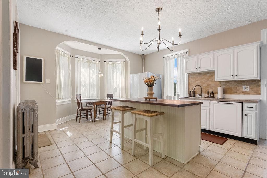 Home for sale at 2478 Croll School Road, York, Pennsylvania 17403, photo 15 of 47