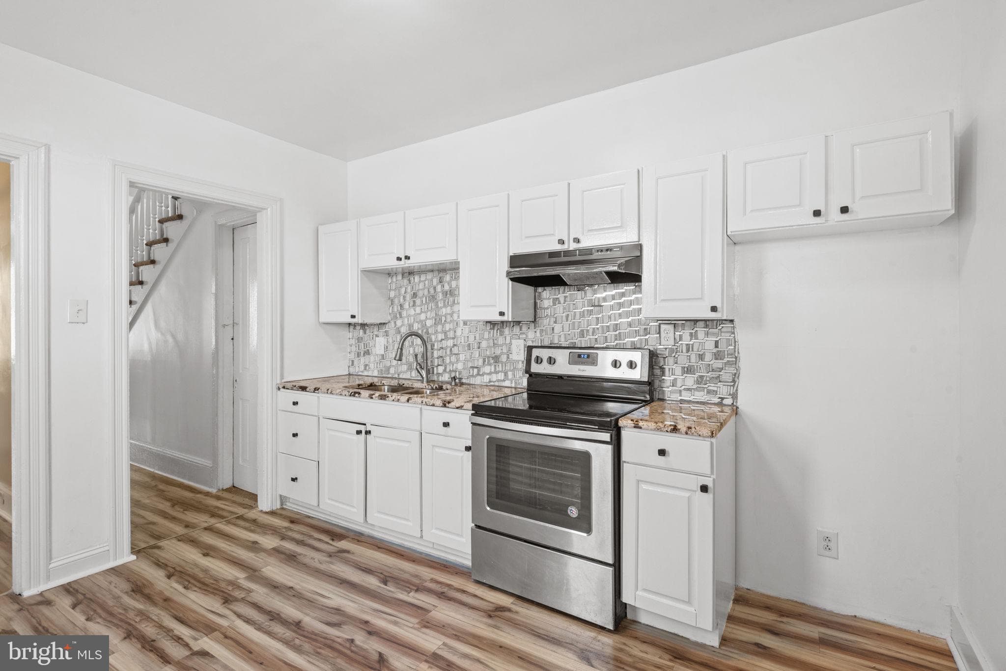 Home for sale at 126 N Queen Street, York, Pennsylvania 17403, photo 12 of 33