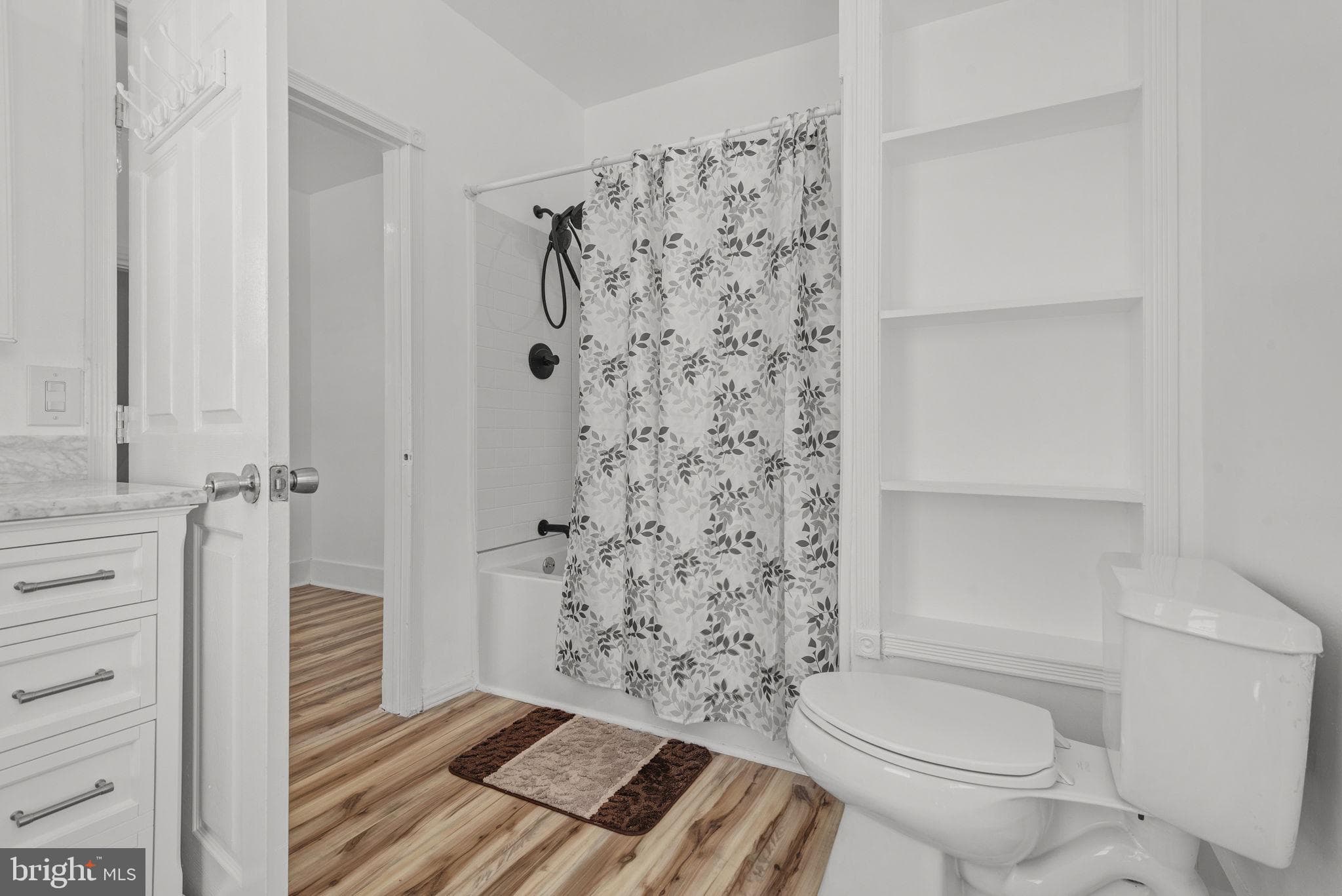 Home for sale at 126 N Queen Street, York, Pennsylvania 17403, photo 18 of 33