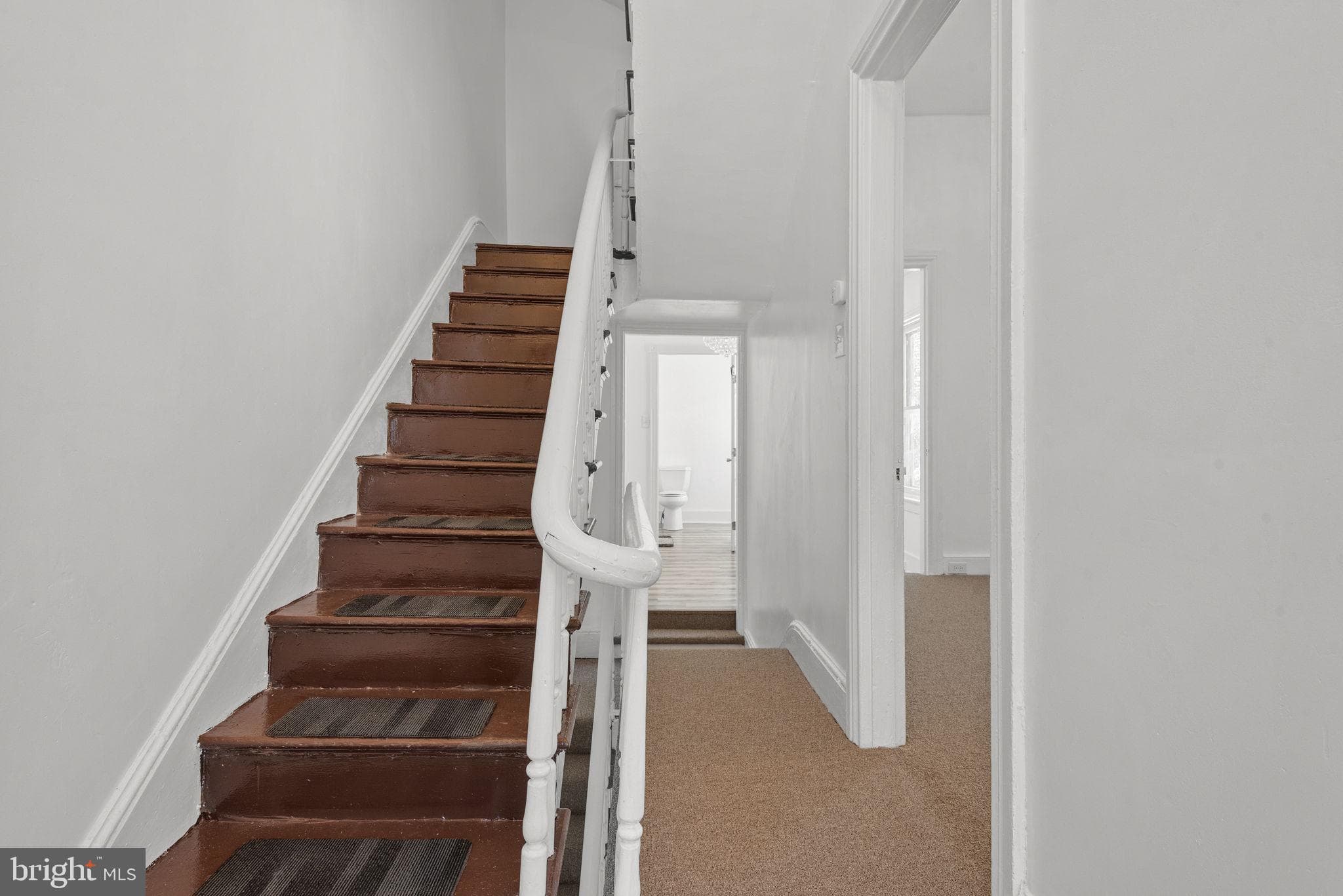 Home for sale at 126 N Queen Street, York, Pennsylvania 17403, photo 9 of 33