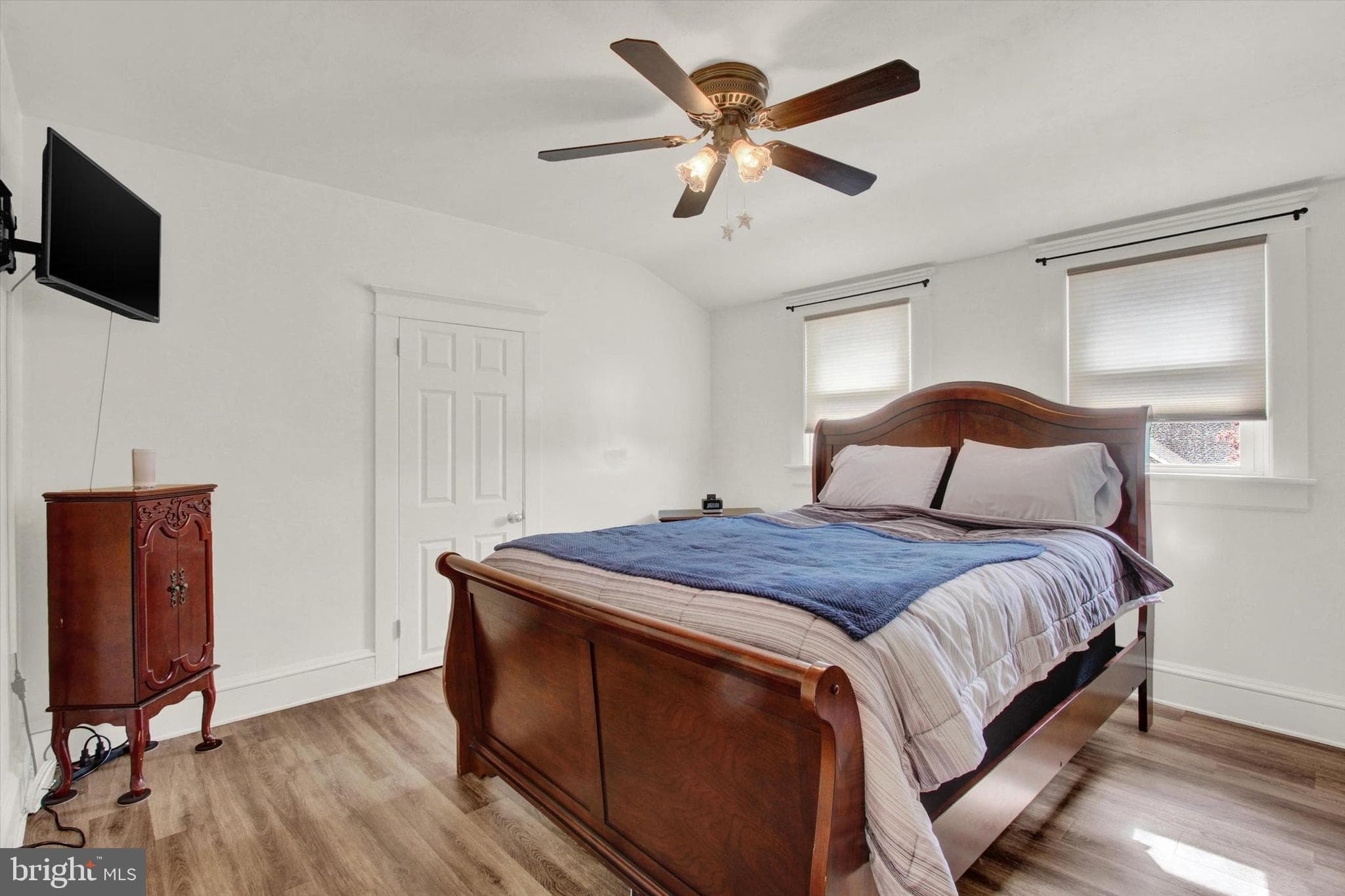 Home for sale at 125 N High Street, Spring Grove, Pennsylvania 17362, photo 15 of 27