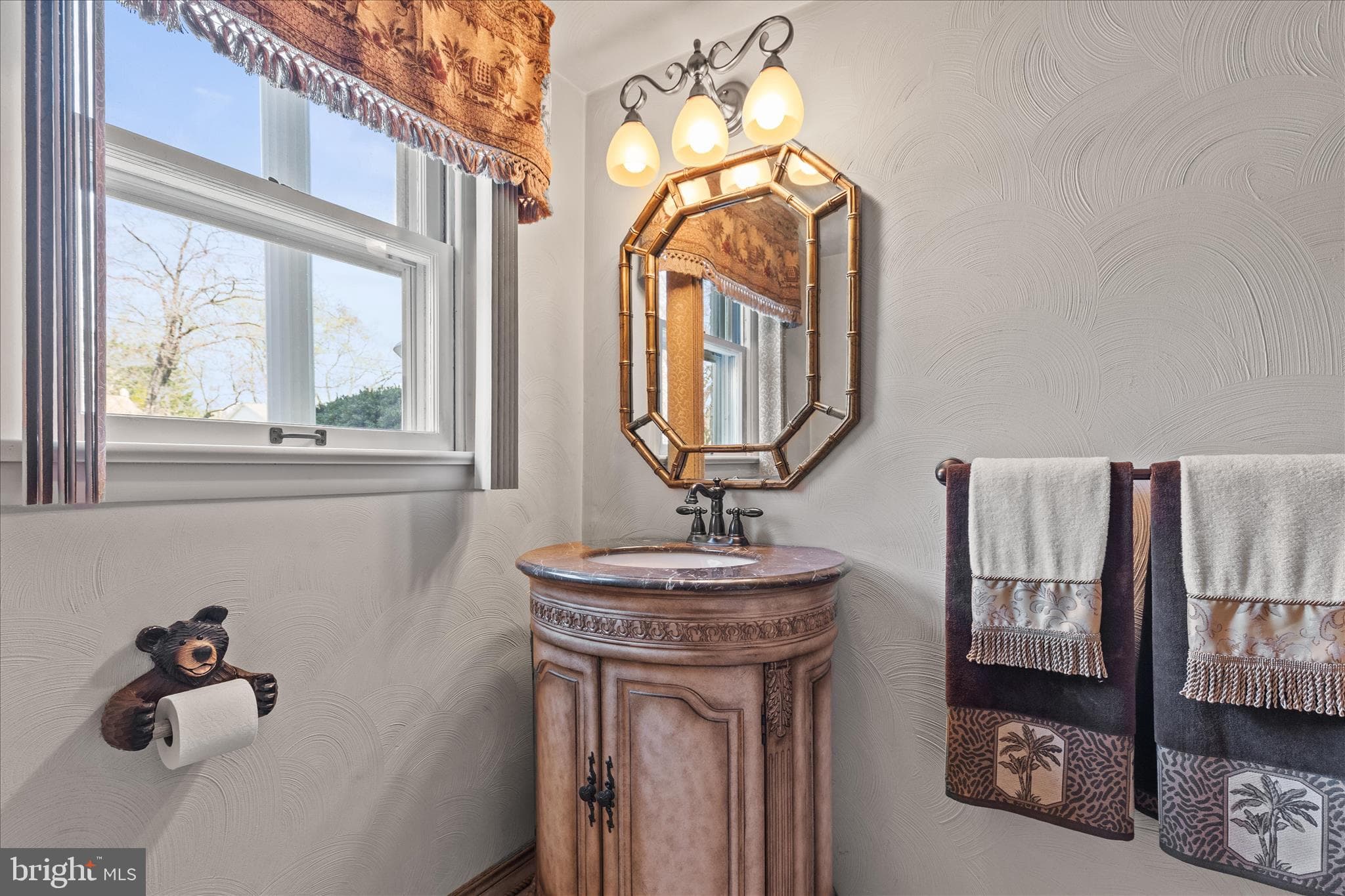 Home for sale at 2564 Audlyn Drive, York, Pennsylvania 17408, photo 30 of 46