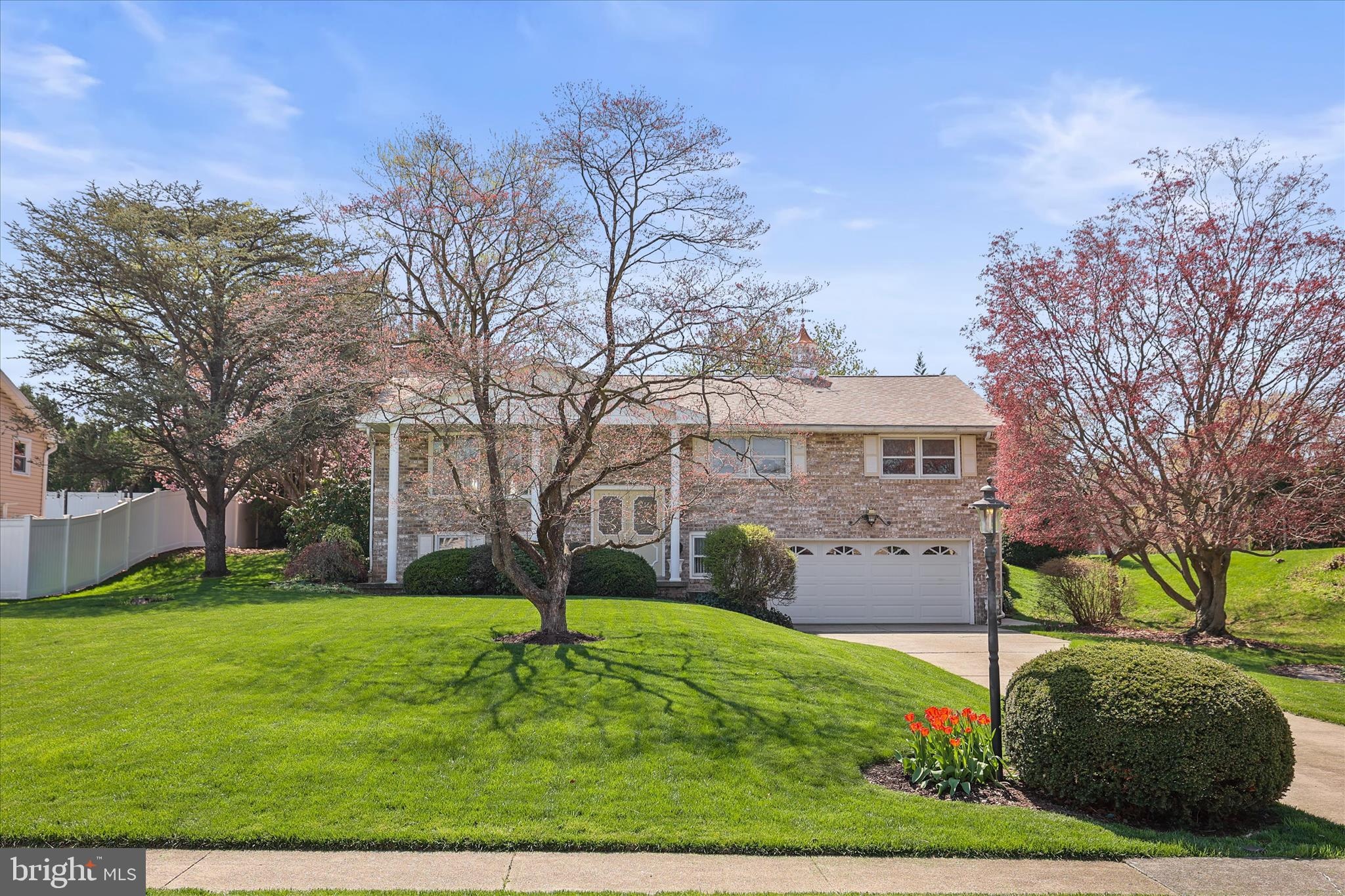 Listing photo of 3-bedroom home at 2564 Audlyn Drive, York, Pennsylvania 17408, photo 1 of 46
