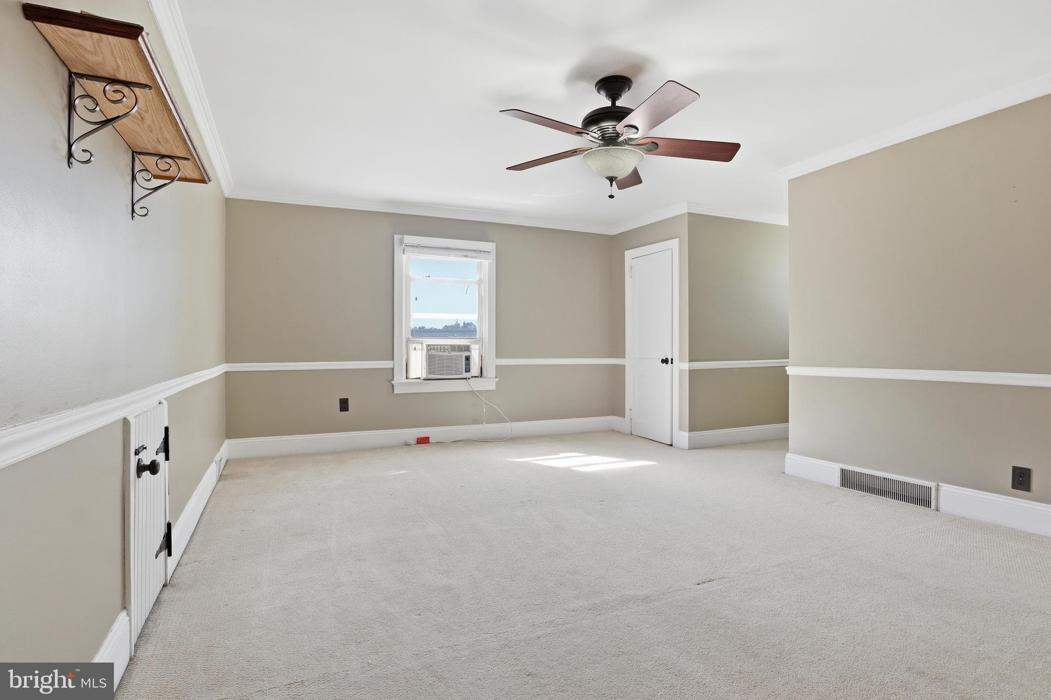 Home for sale at 2006 S Queen Street, York, Pennsylvania 17403, photo 29 of 59