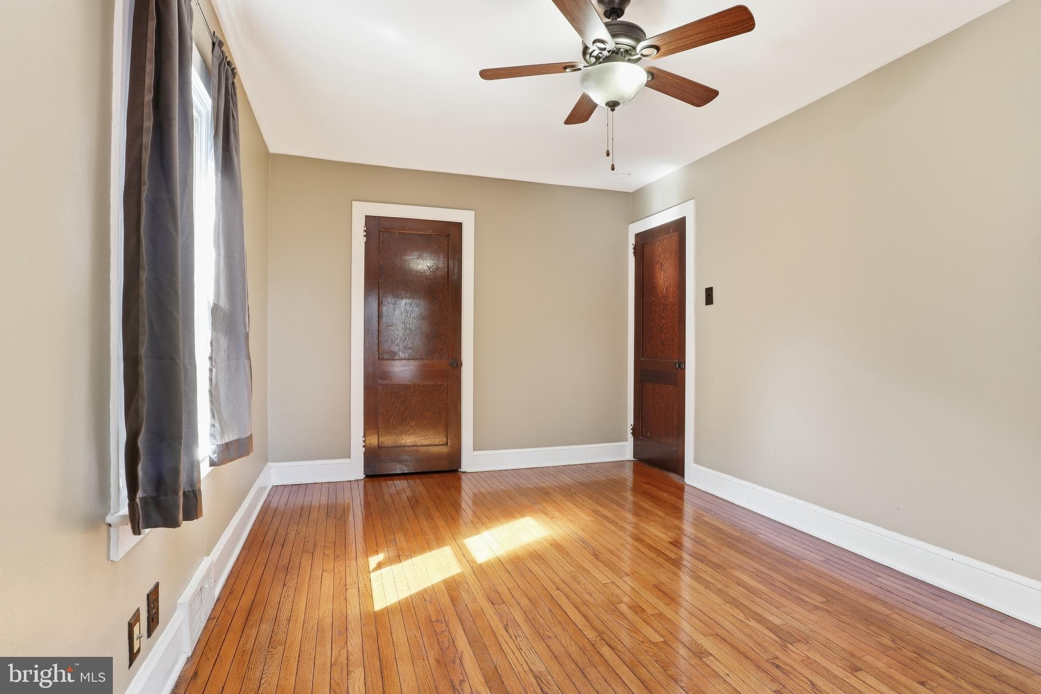 Home for sale at 2006 S Queen Street, York, Pennsylvania 17403, photo 23 of 59