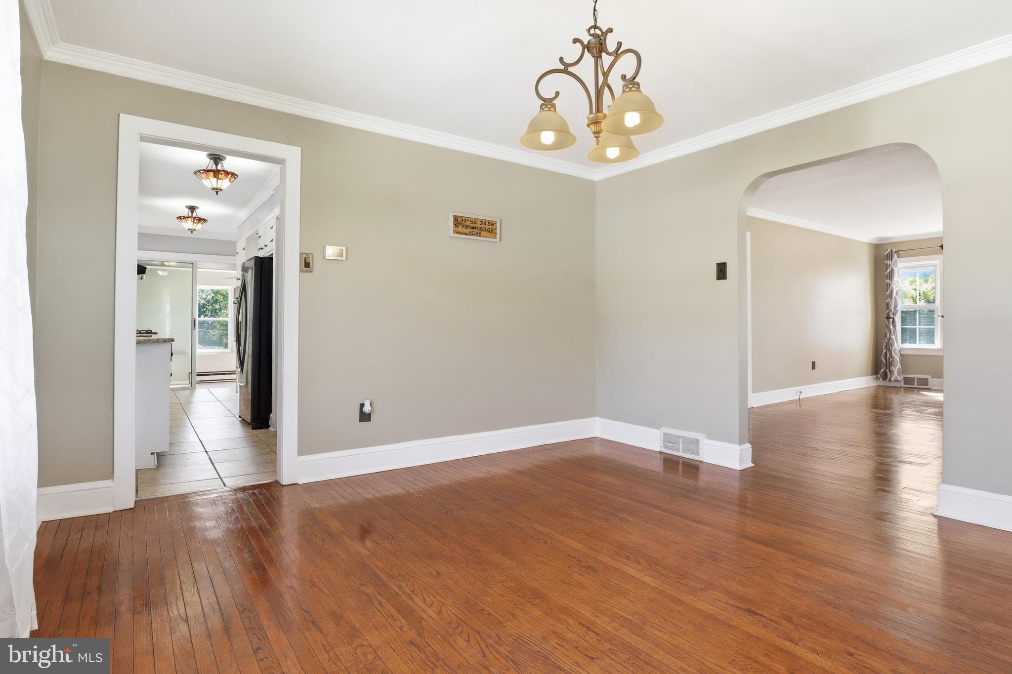 Home for sale at 2006 S Queen Street, York, Pennsylvania 17403, photo 10 of 59