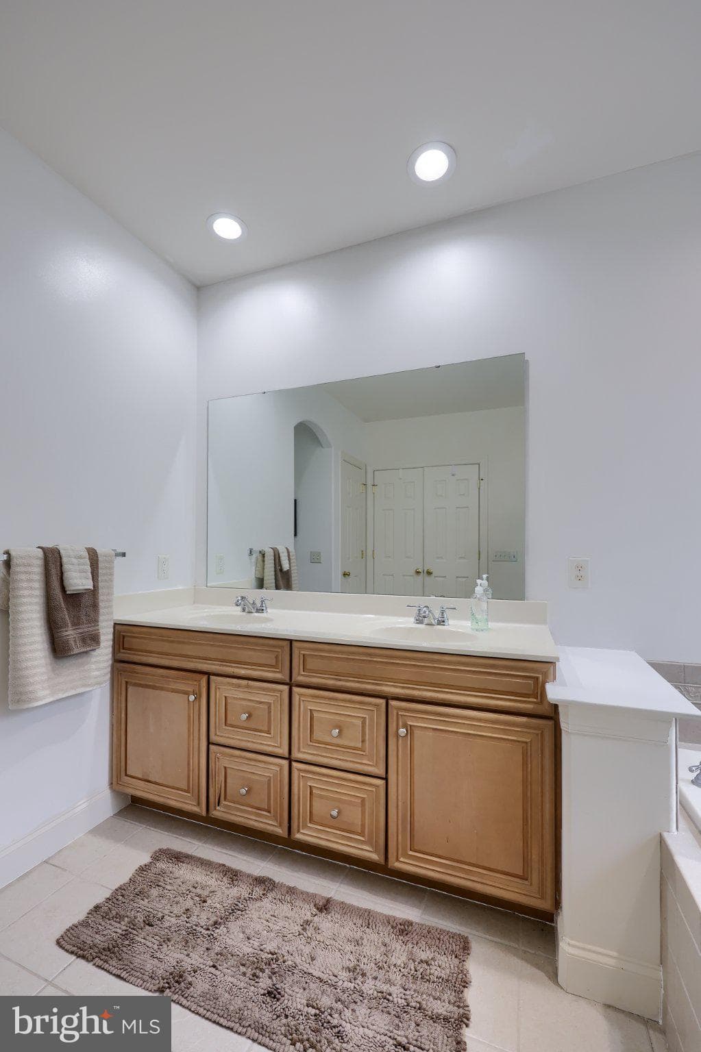 Home for sale at 139 Maribel Lane 25B, York, Pennsylvania 17403, photo 27 of 62