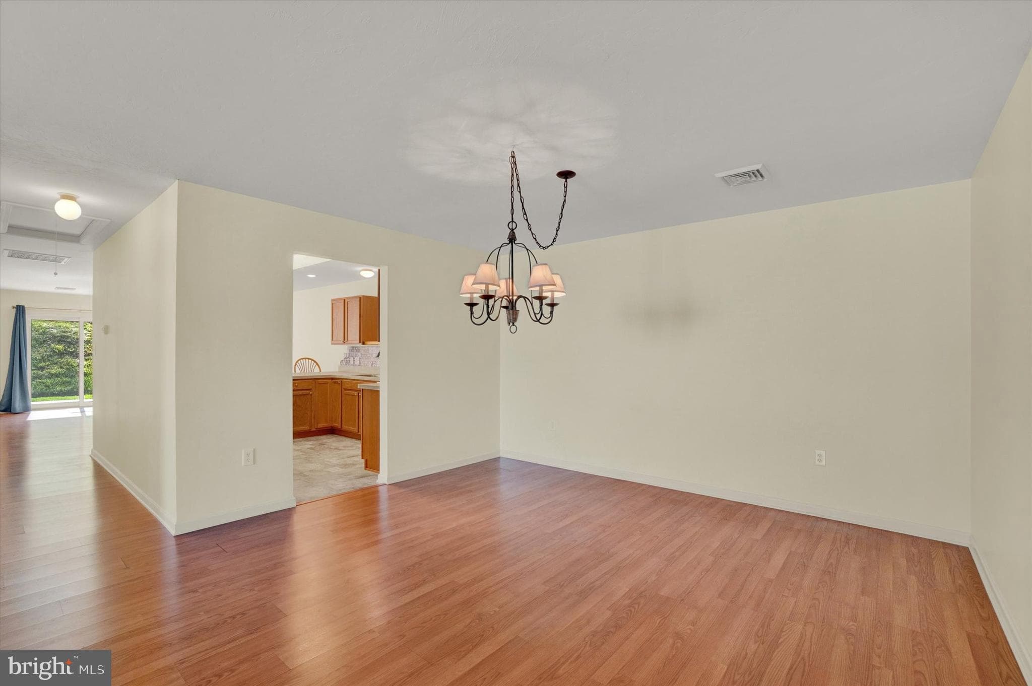 Home for sale at 7172 Seneca Ridge Drive, York, Pennsylvania 17403, photo 6 of 18