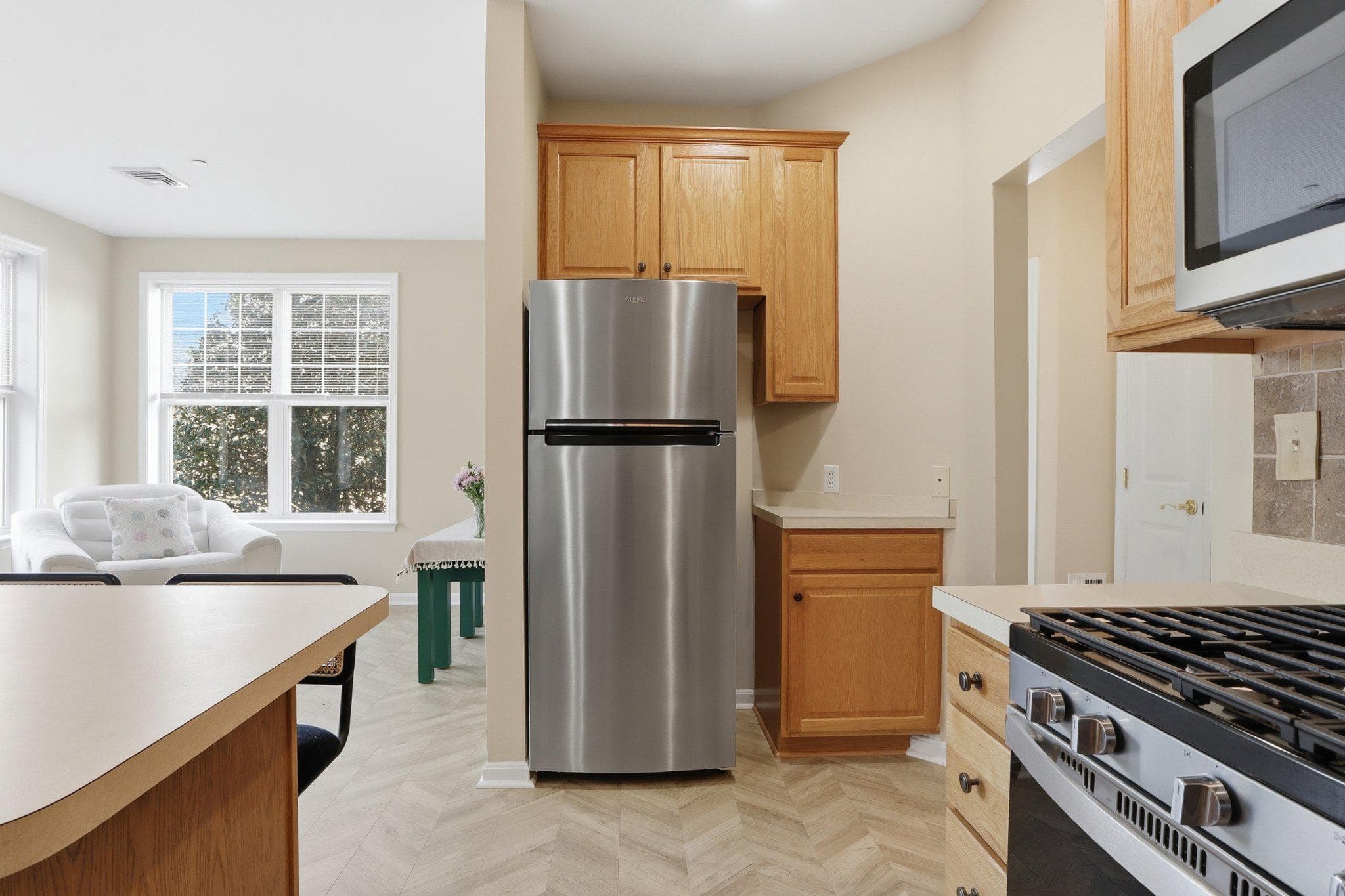 Home for sale at 1010 Crest Way 103, York, Pennsylvania 17403, photo 17 of 49