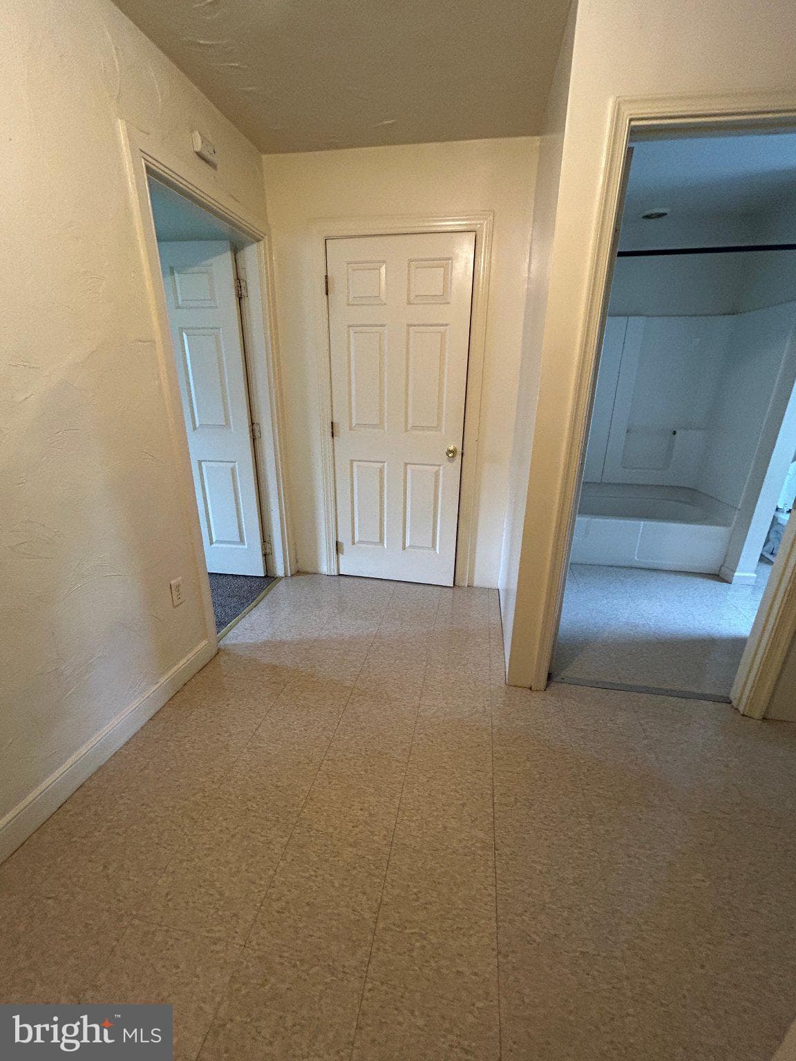 Home for sale at 140 Penn Street, York, Pennsylvania 17401, photo 10 of 21