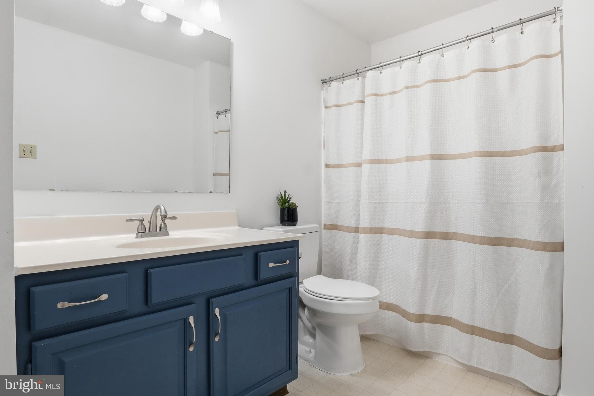 Home for sale at 2933 Ridings Way, York, Pennsylvania 17408, photo 35 of 62